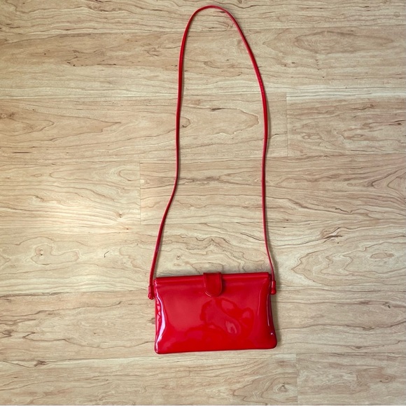 Koret |Korettelak| Clutch Shoulder Bag in Patent Leather Lipstick Red - Picture 2 of 7
